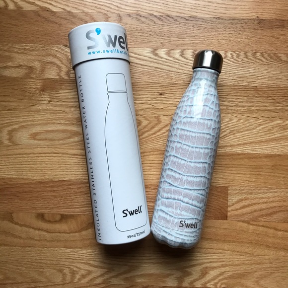 Swell Water bottle 25oz - Picture 1 of 4